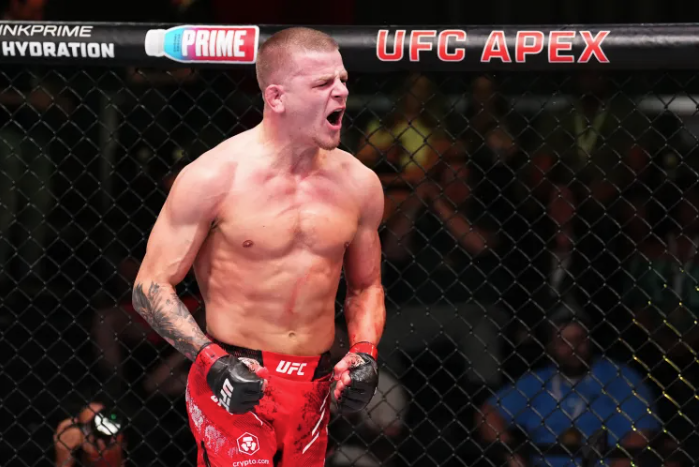 Should Grant Dawson's chin scare us off his DFS overs at UFC 328?