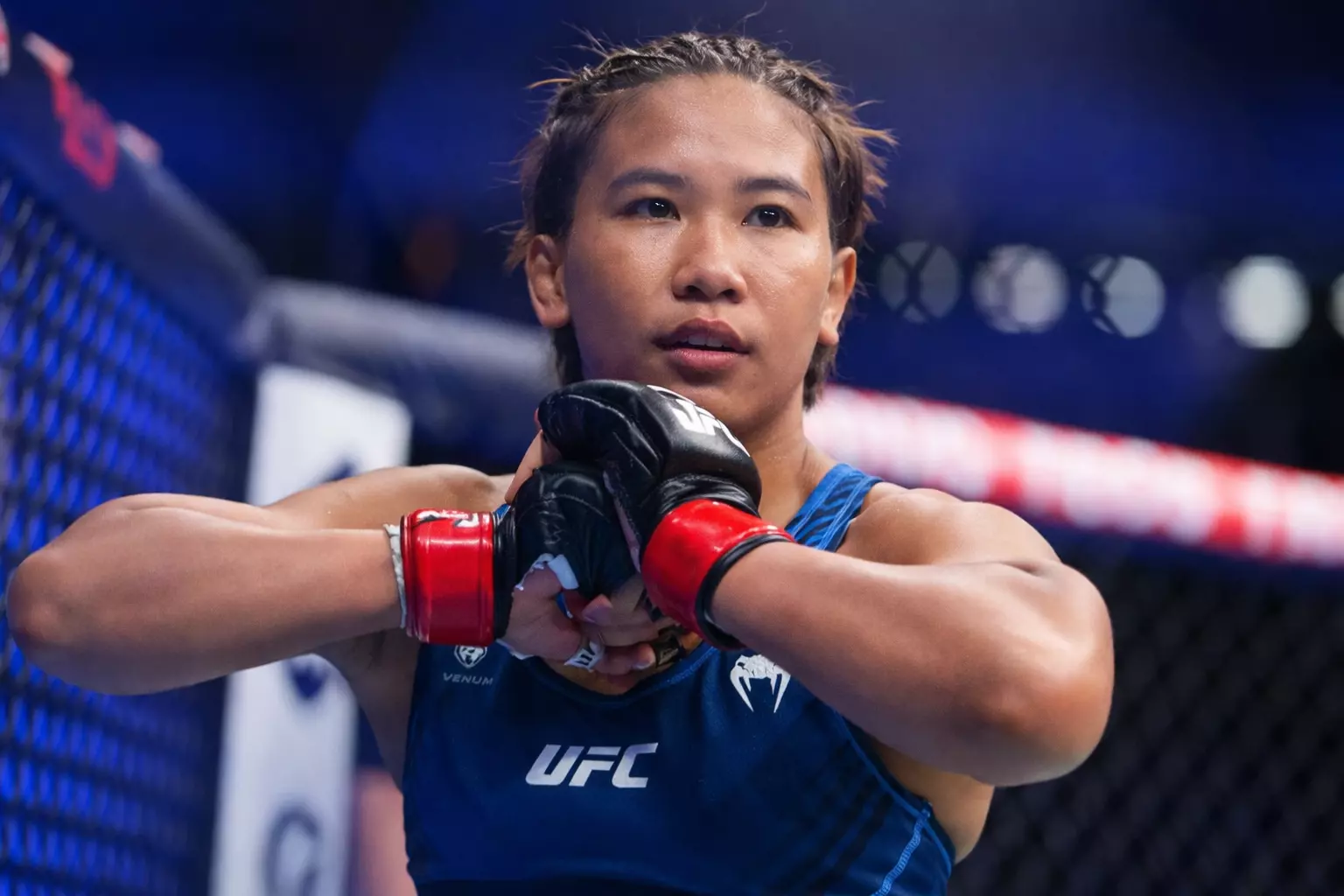Can Loma Loonkboonme get a big win to open the UFC Macau prelims?